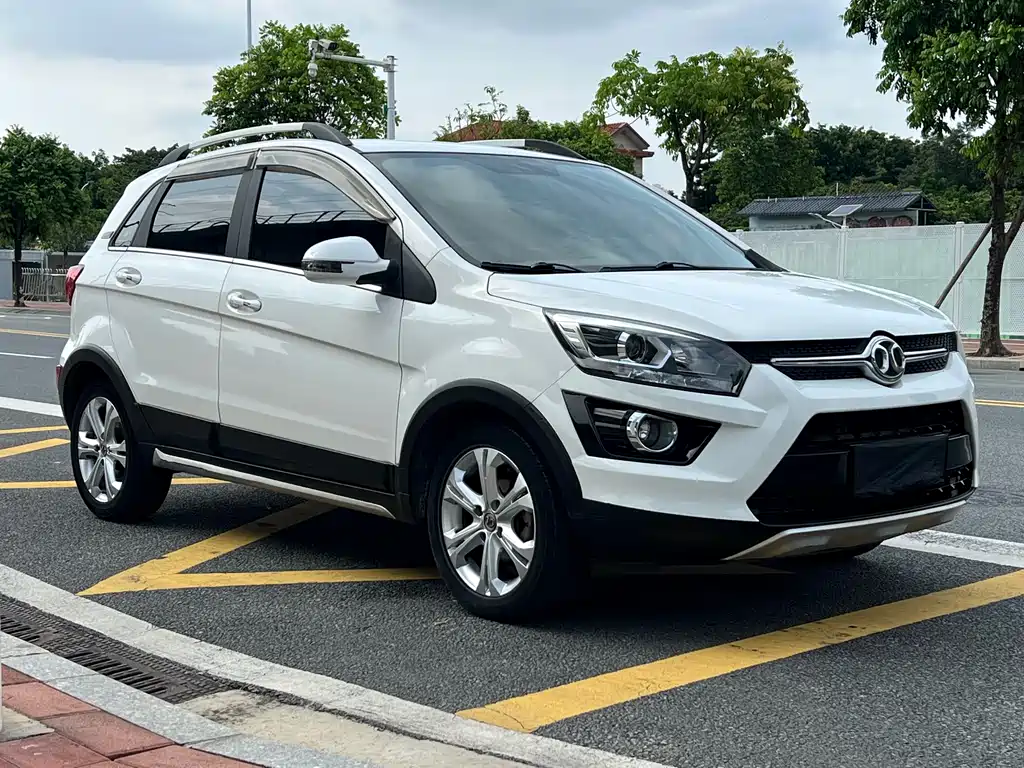 BAIC X25 2015 1.5L MT Comfort