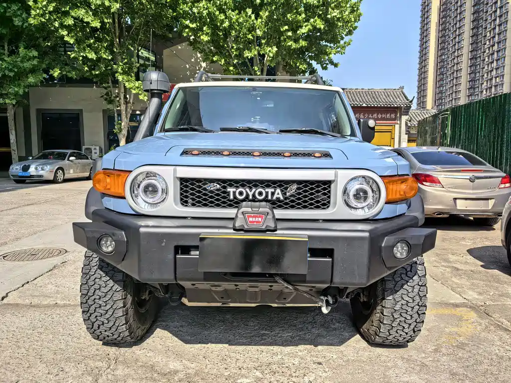 Toyota FJ Cruiser FJ 2020 4.0L AT