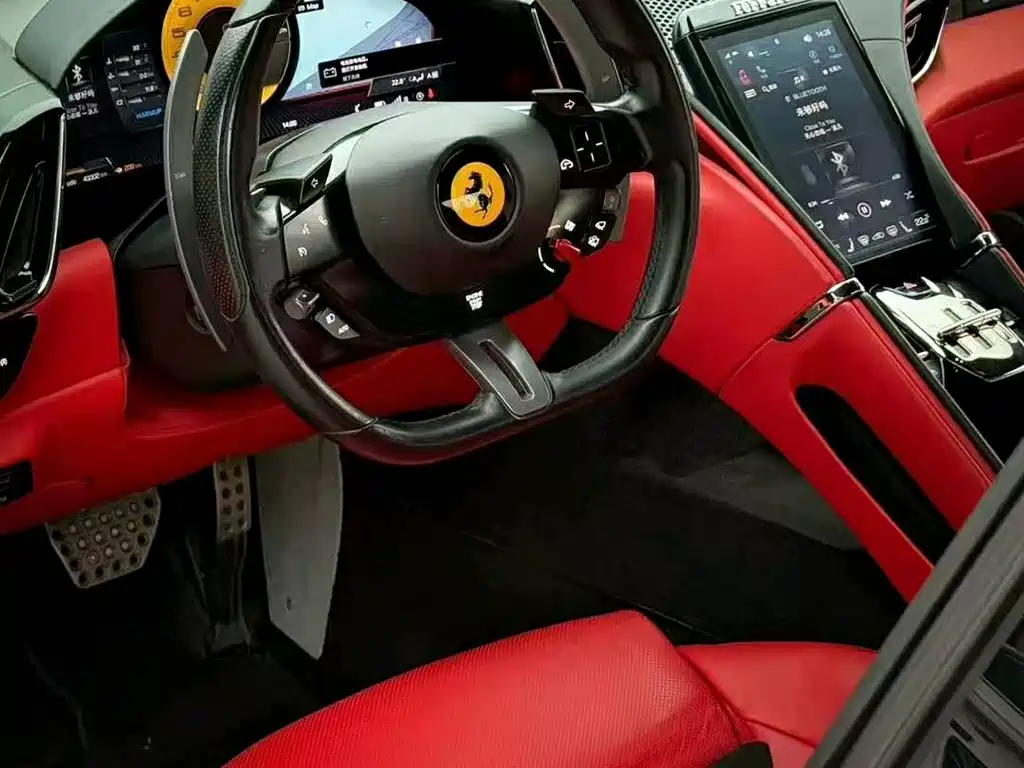 FERRARI ROMA