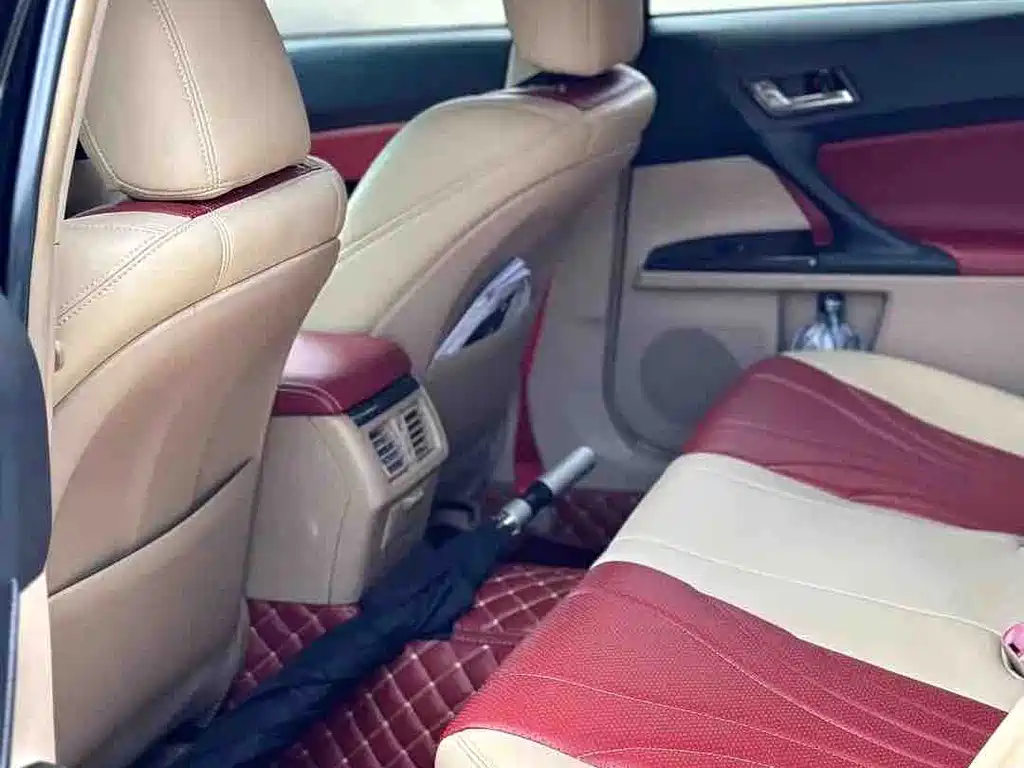 Toyota Reiz 2012 2.5V