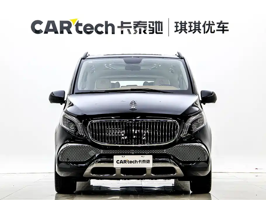Mercedes-Benz Vito 2023 2.0T Elite 7 мест
