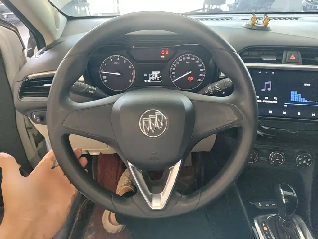 Buick Excelle — миниатюра 11