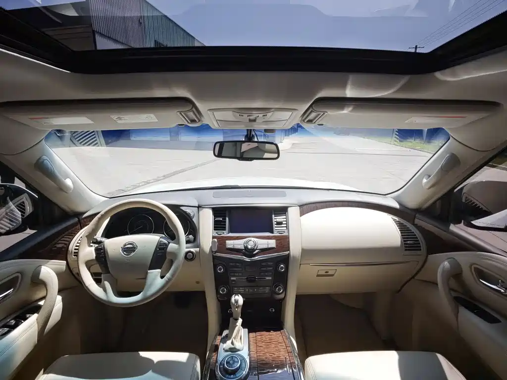 Nissan Patrol 2017 5.6L