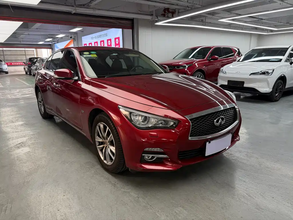 Infiniti Q50L 2015 2.0T Enjoy