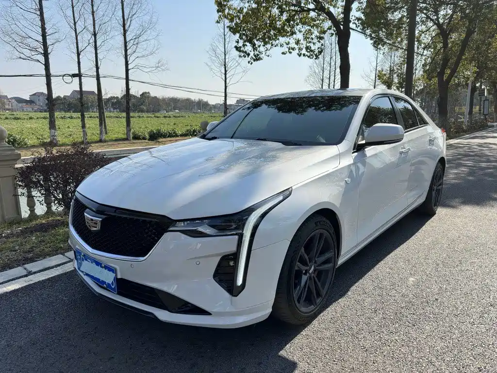 Cadillac CT4 2023