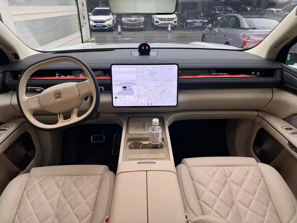 NIO ES8 — миниатюра 6