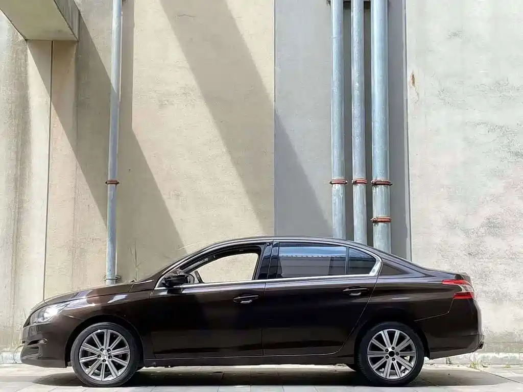 Peugeot 408 — миниатюра 9