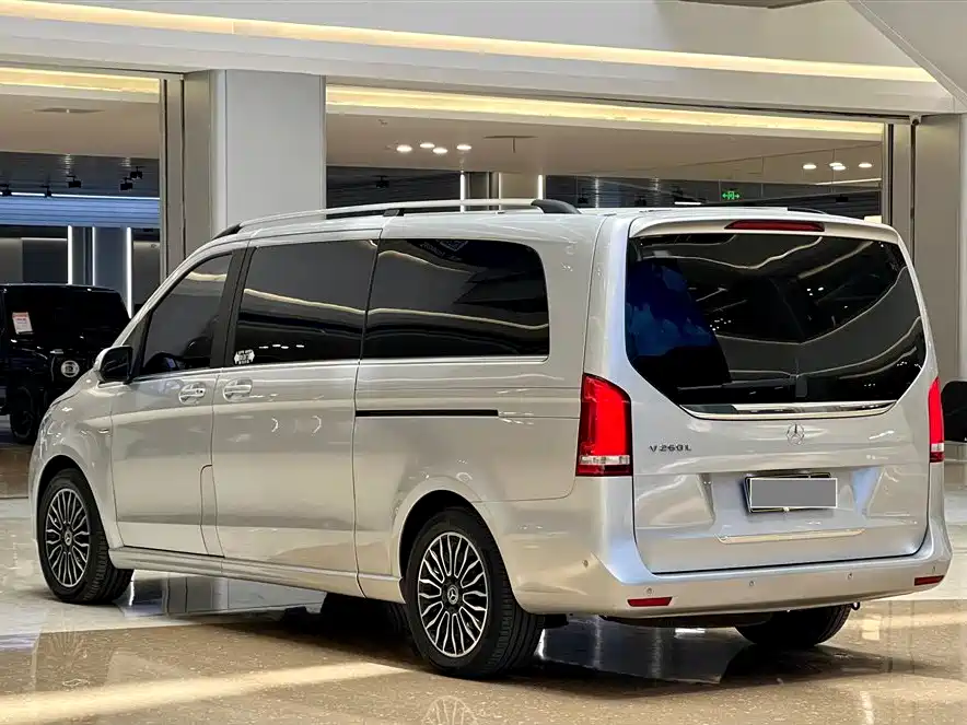 Mercedes-Benz V-Class V 2018 V 260 L Luxury Long Wheelbase V