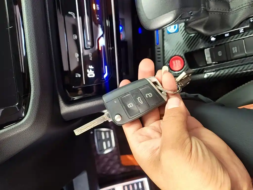 Volkswagen Tiguan L L 2021 330TSI AT R-Line