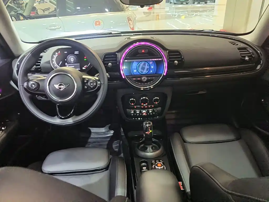 MINI Mini Clubman — миниатюра 10