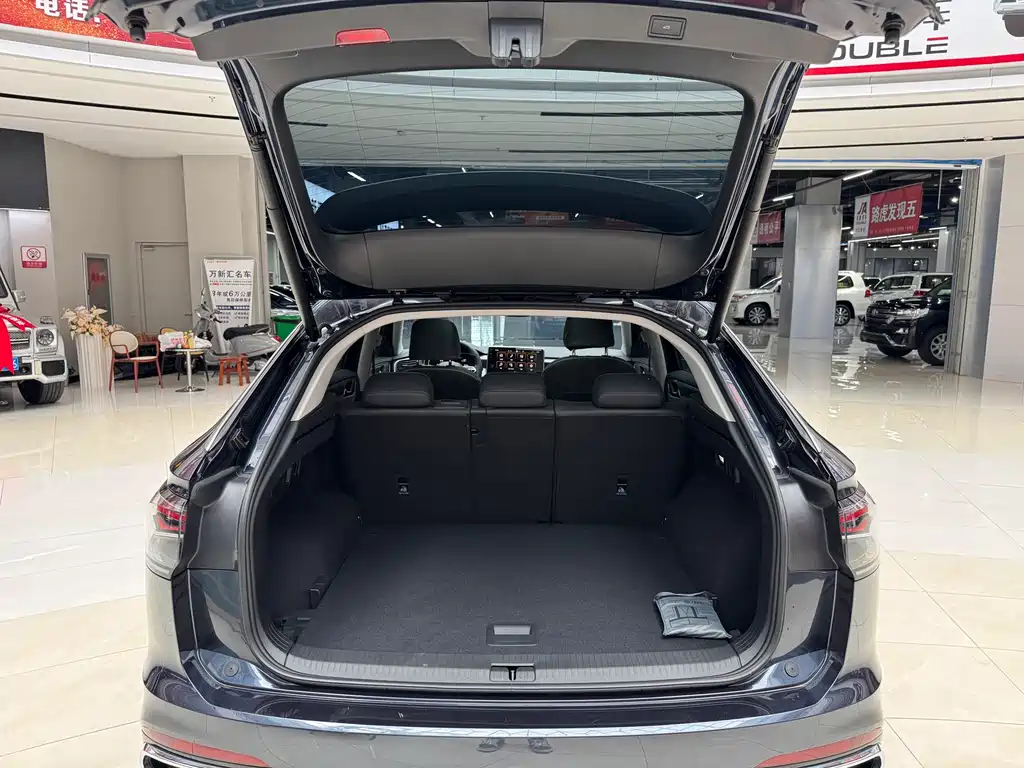 Volkswagen TayronX X 2024 330TSI Luxury