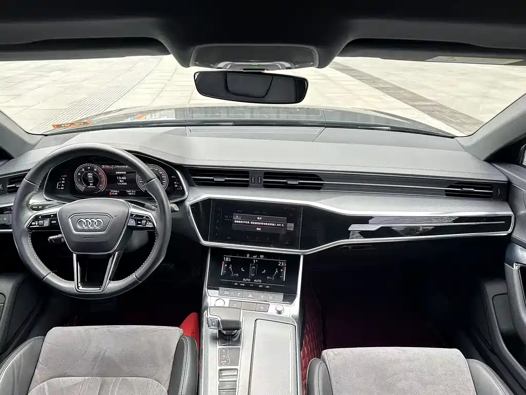 Audi A6L - фото 5