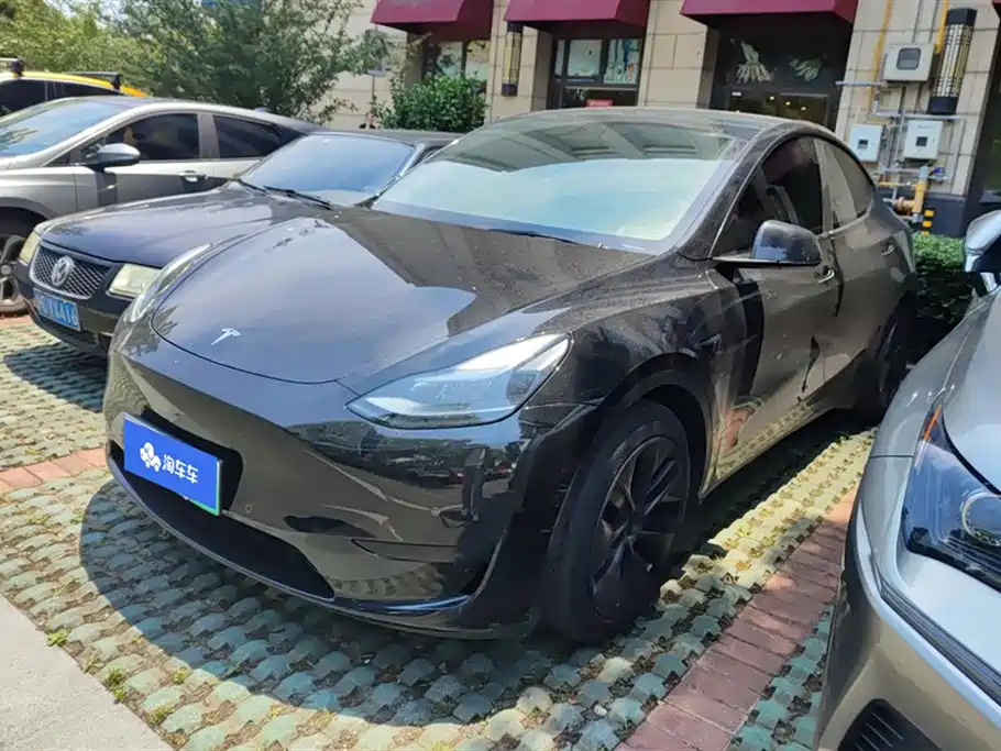 Tesla Model Y 2023 RWD Drive Dynamic Edition