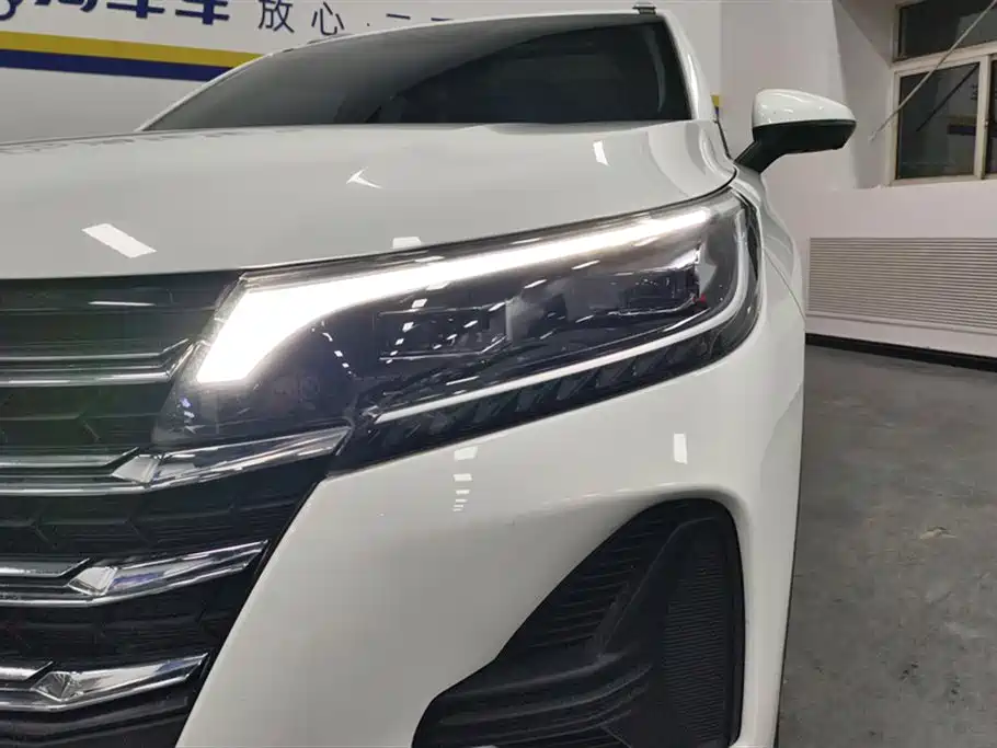 GAC TRUMPCHI GS4