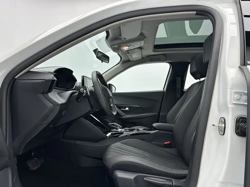 Peugeot 2008 2022 230THP THE ONE