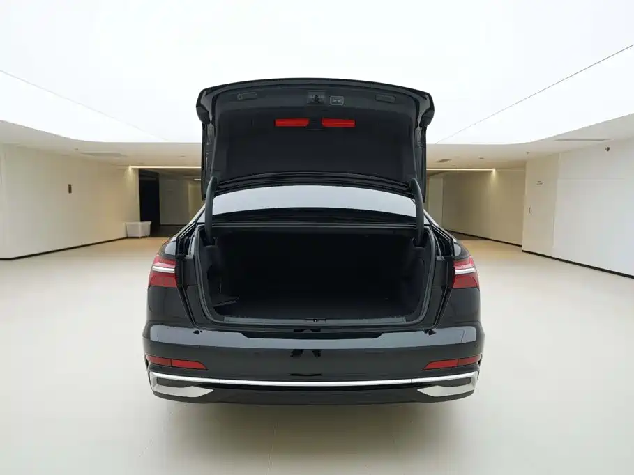 Audi A6L — миниатюра 6