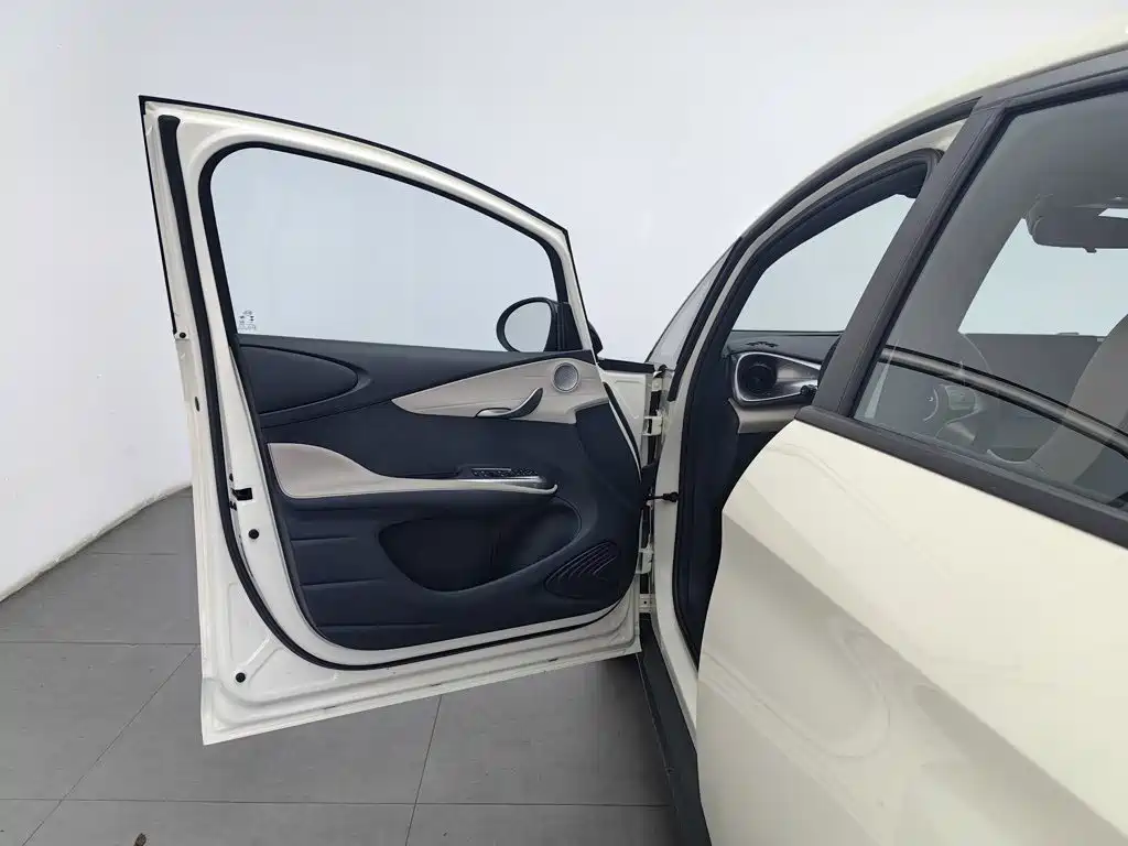 BYD Dolphin — миниатюра 8