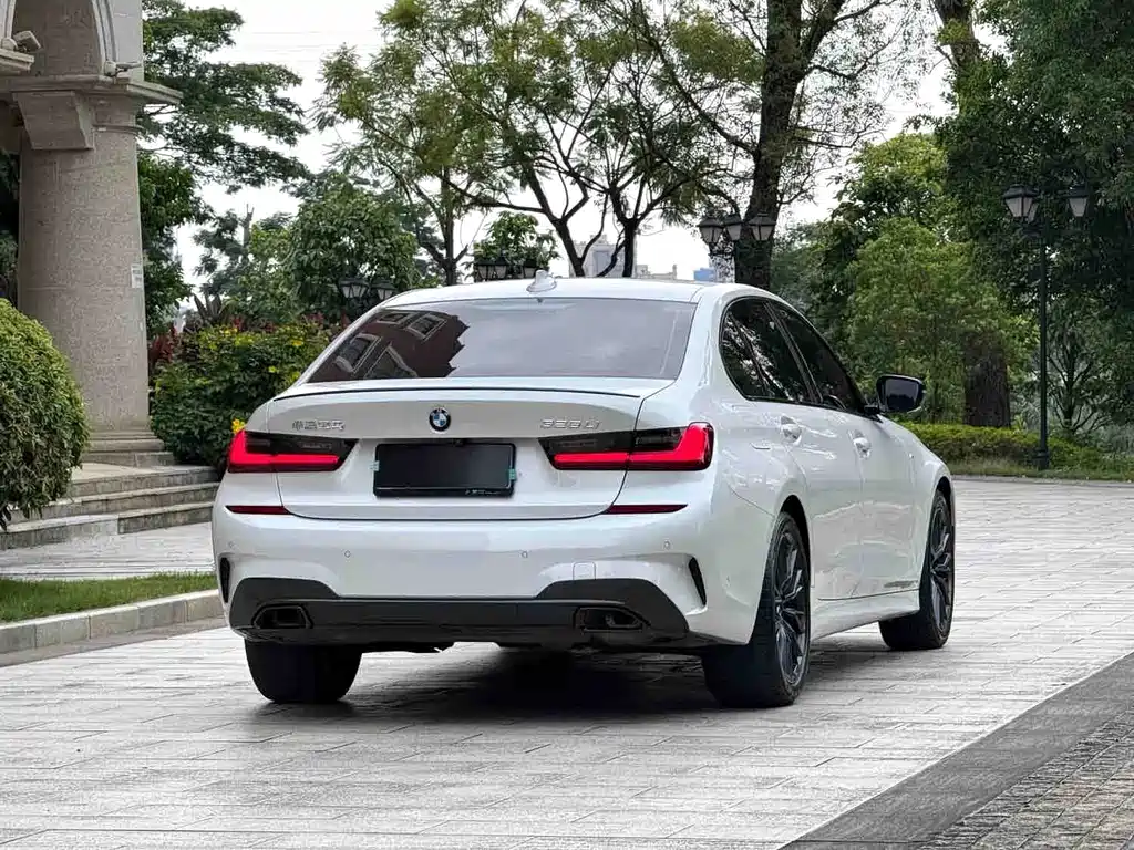 BMW 3 Series — миниатюра 6