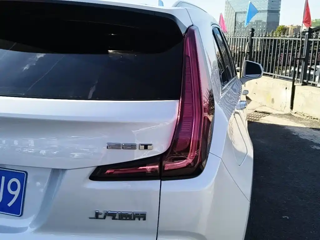 Cadillac XT4 — миниатюра 8