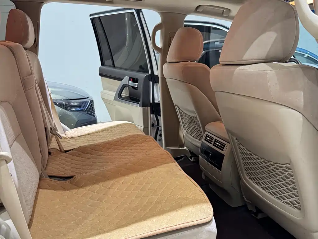 Toyota Land Cruiser — миниатюра 11