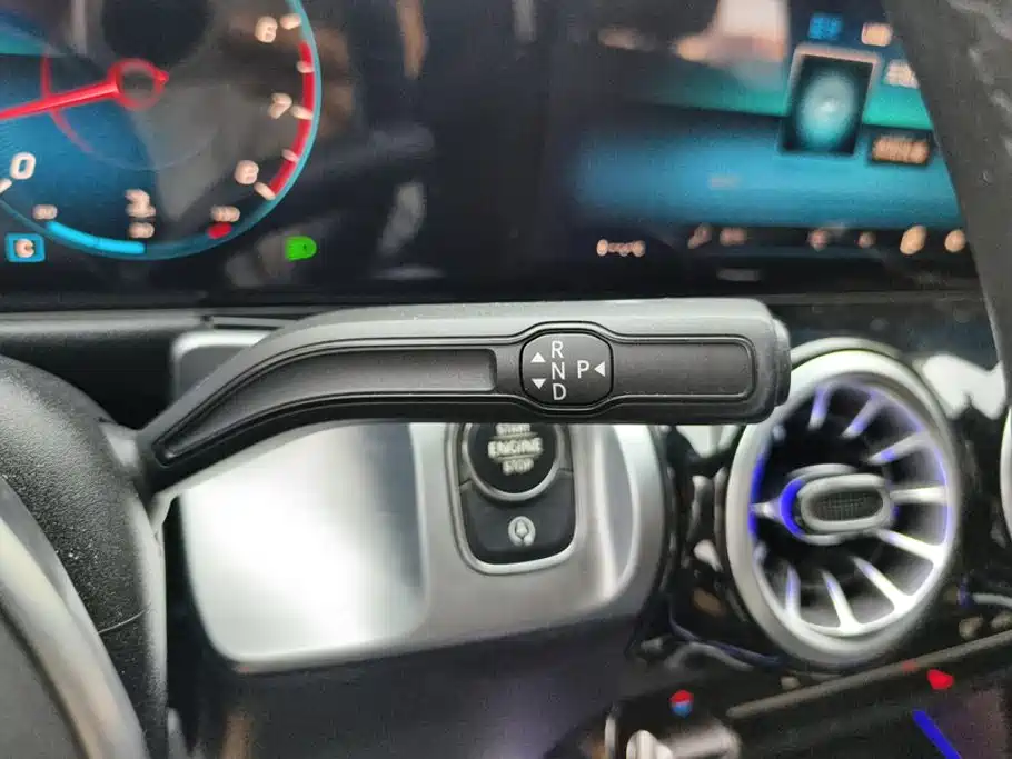 Mercedes-Benz GLB — миниатюра 16