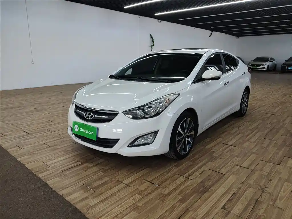 Hyundai Elantra Langdong 2015