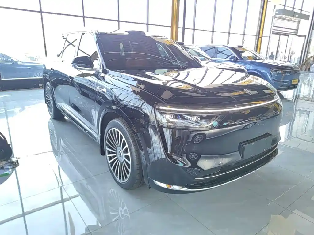 Aito M8 2025 Max+ 53.4kWh 5 мест (192 ）