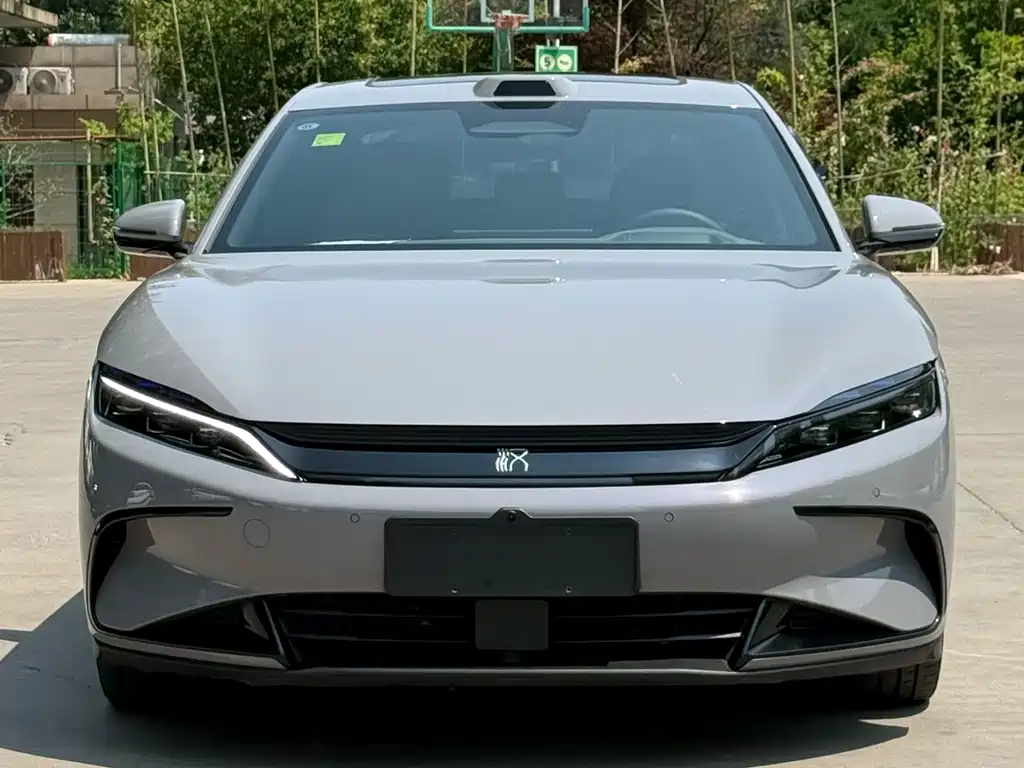 BYD Han 2025 DM-i 125KM Smart Drive