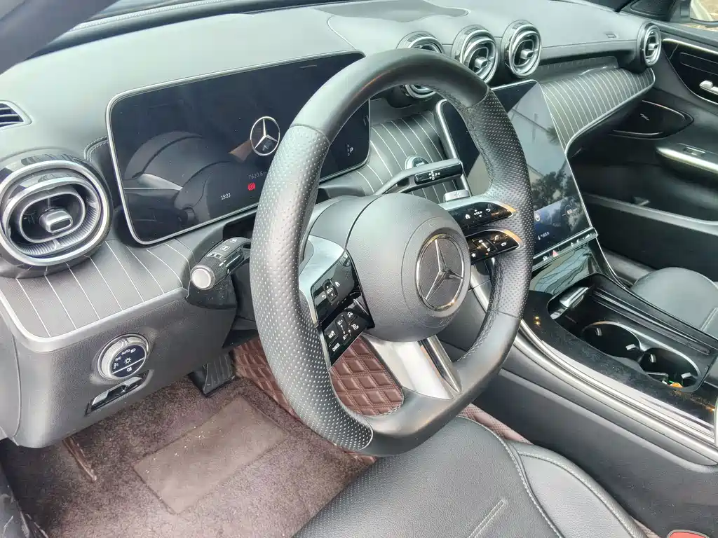 Mercedes-Benz C-Class — миниатюра 10