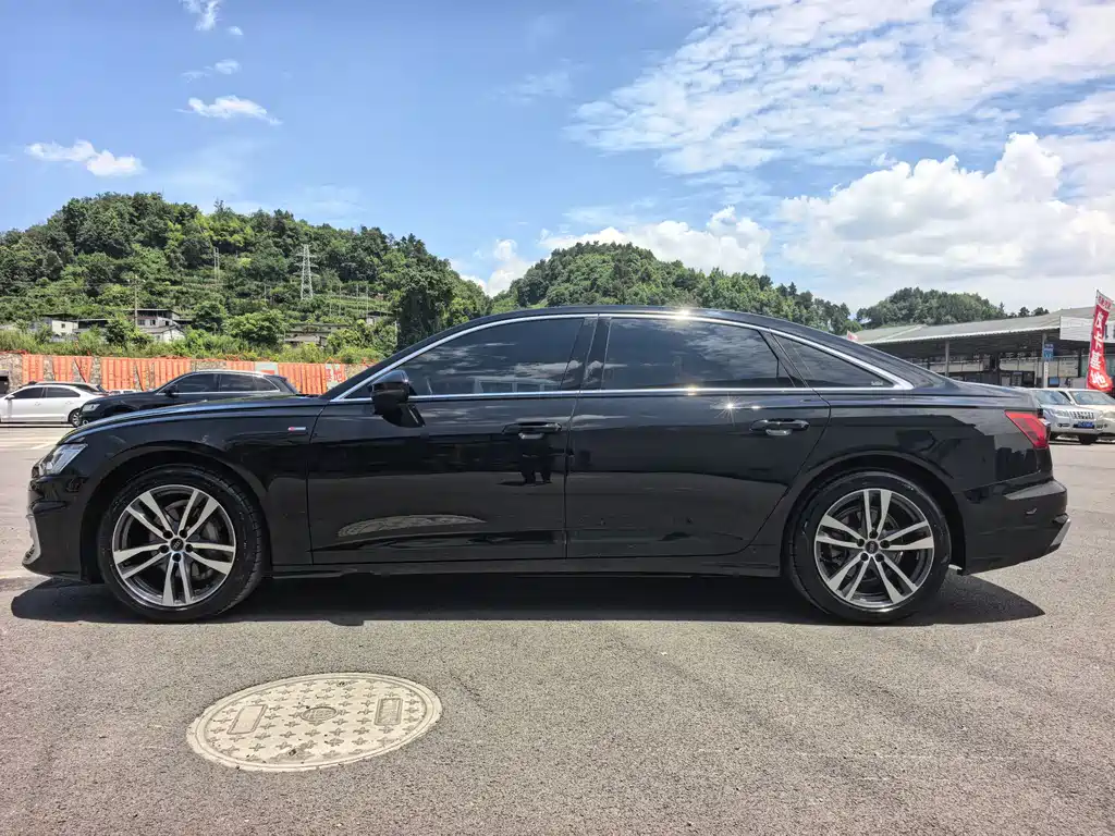 Audi A6L 2025 40 TFSI Luxury