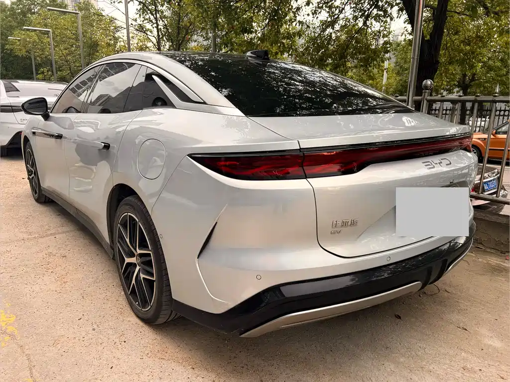 BYD Han L 2025 EV Flagship