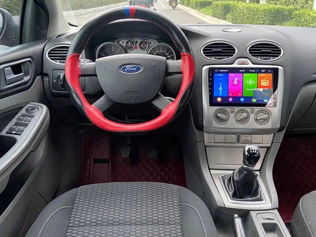 Ford Focus — миниатюра 8