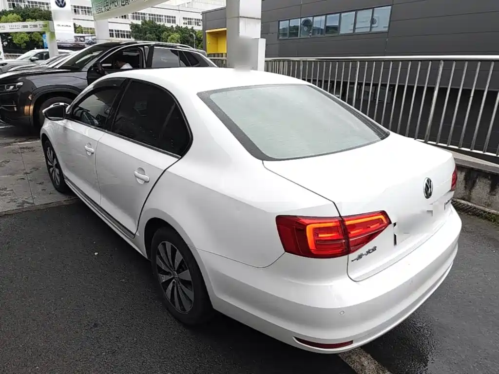 Volkswagen Sagitar — миниатюра 5