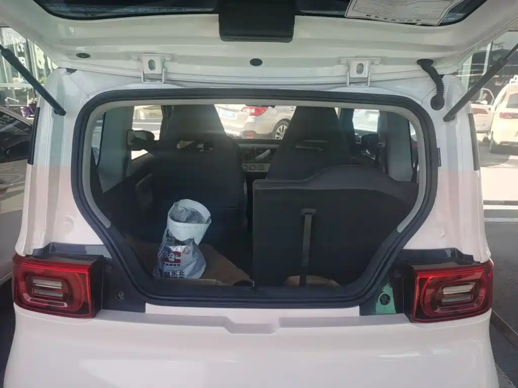 Wuling MINIEV — миниатюра 19