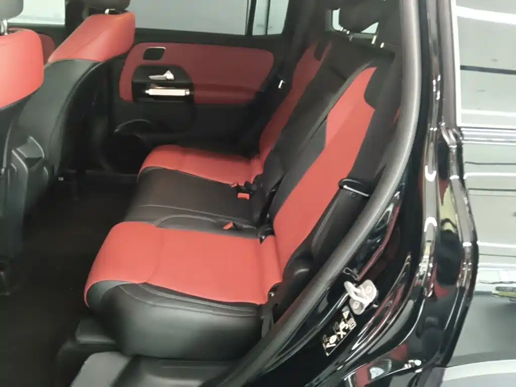 Mercedes-Benz GLB AMG — миниатюра 17