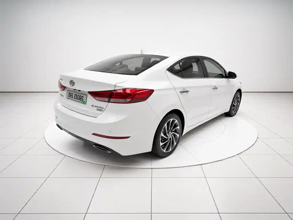 Hyundai Elantra — миниатюра 4