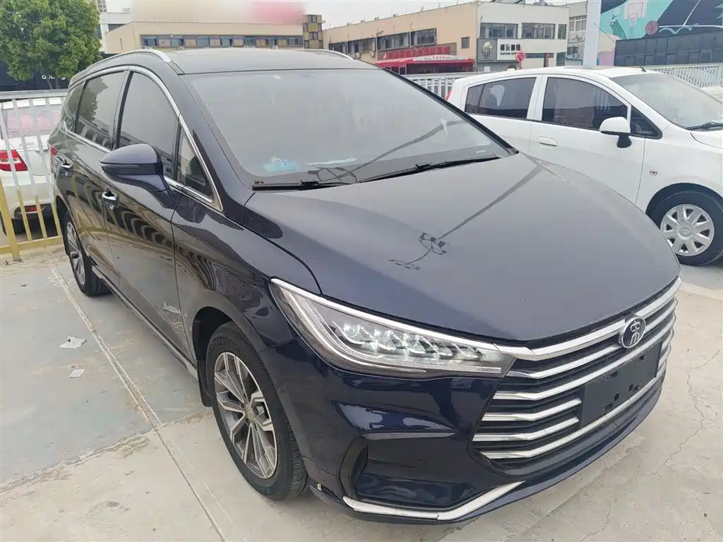 BYD Song MAX MAX 2021 1.5T AT Luxury 6 мест