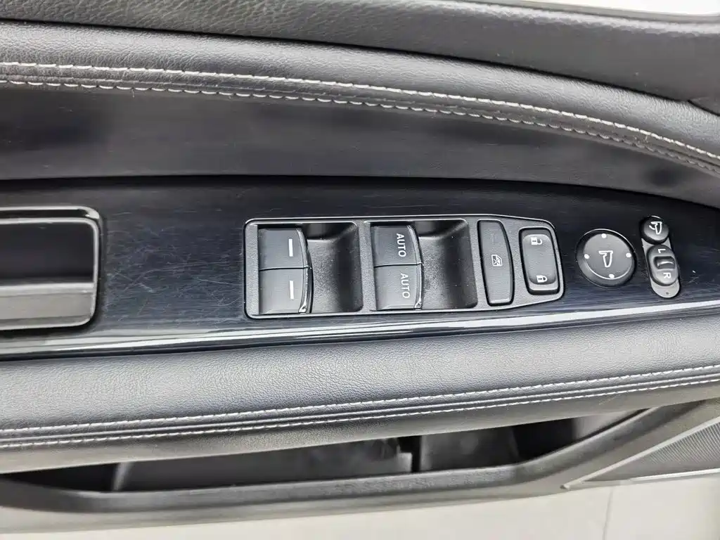 Honda UR-V — миниатюра 9