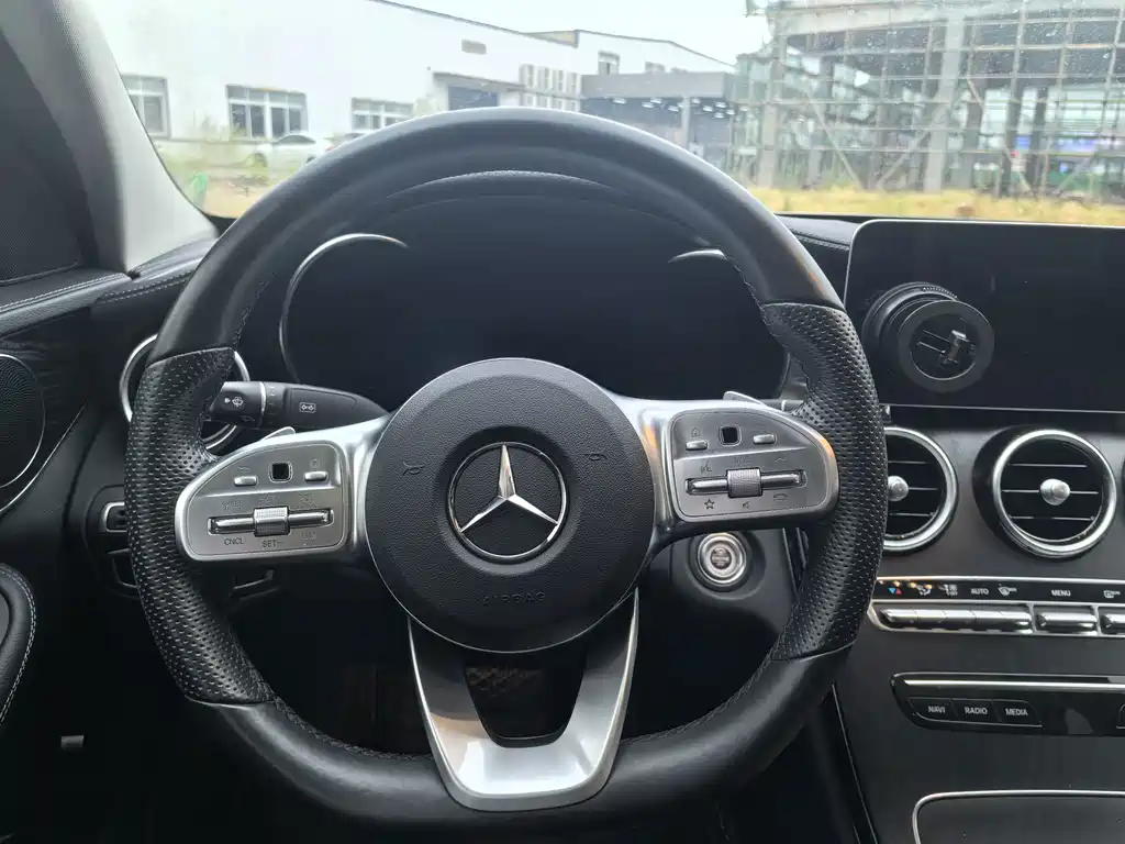 Mercedes-Benz C-Class — миниатюра 7