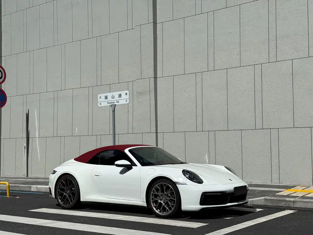 Porsche 911 2020 Carrera 4 Cabriolet 3.0T
