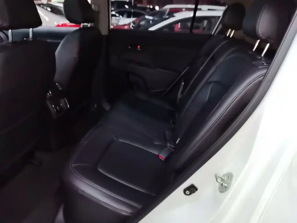 Kia Sportage — миниатюра 17