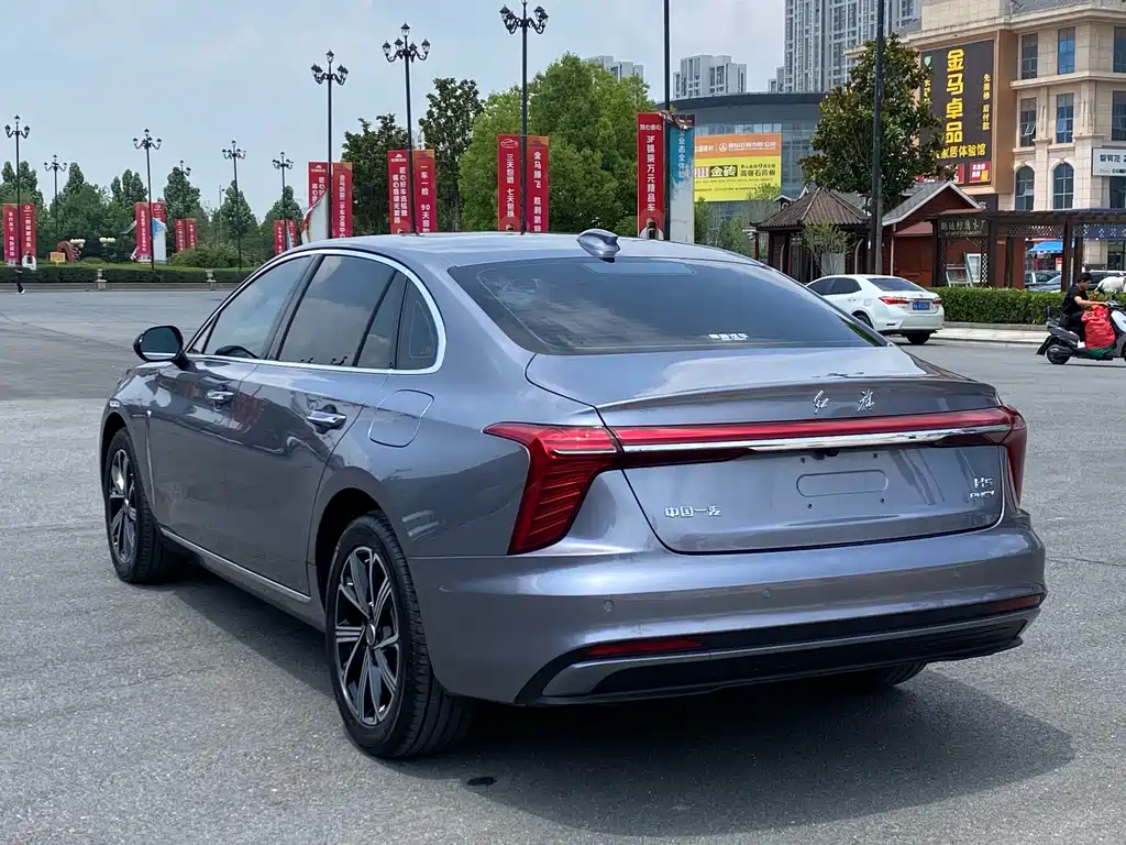 Hongqi H5 PHEV 2025 170