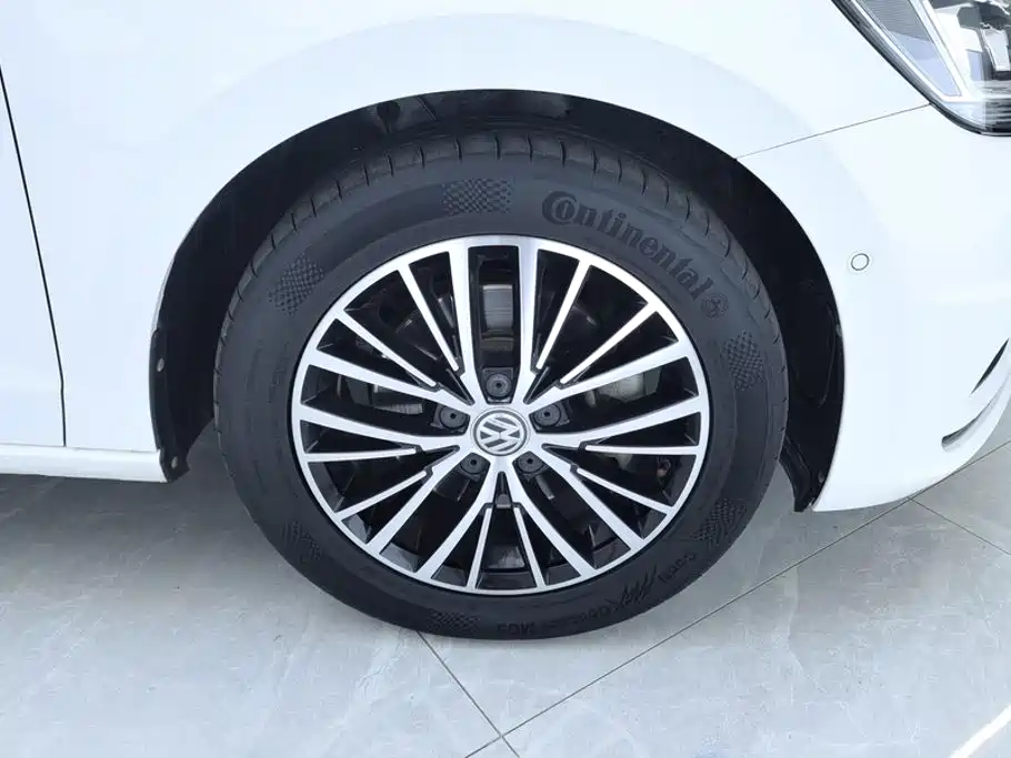 Volkswagen Touran — миниатюра 6