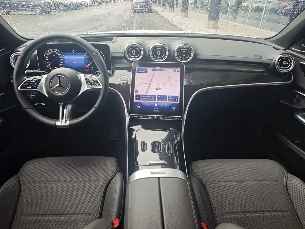 Mercedes-Benz C-Class — миниатюра 14