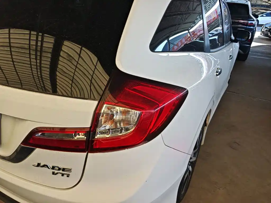 Honda Jade — миниатюра 8