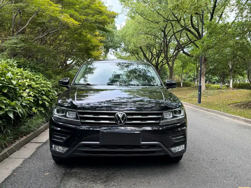 Volkswagen Tiguan L — миниатюра 2