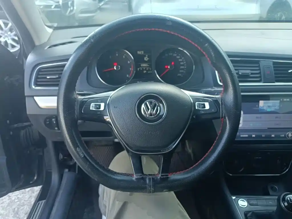Volkswagen Lavida — миниатюра 11