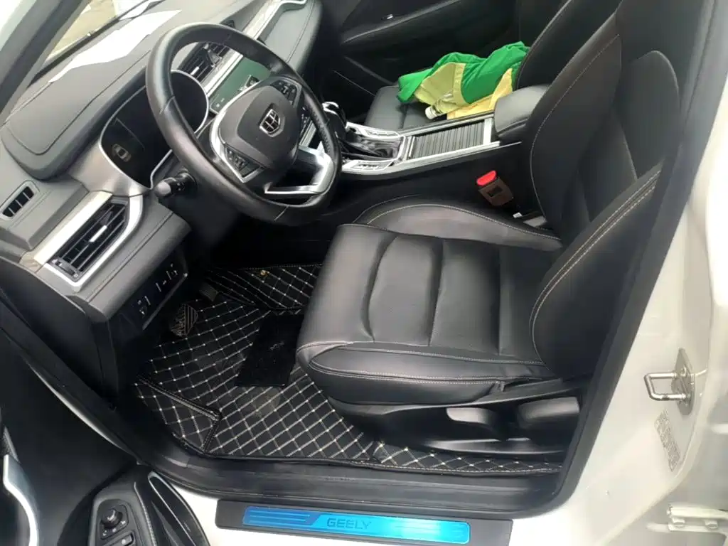 Geely Emgrand — миниатюра 15