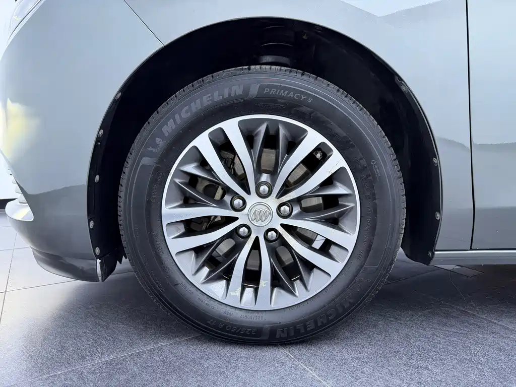 Buick GL8 — миниатюра 13