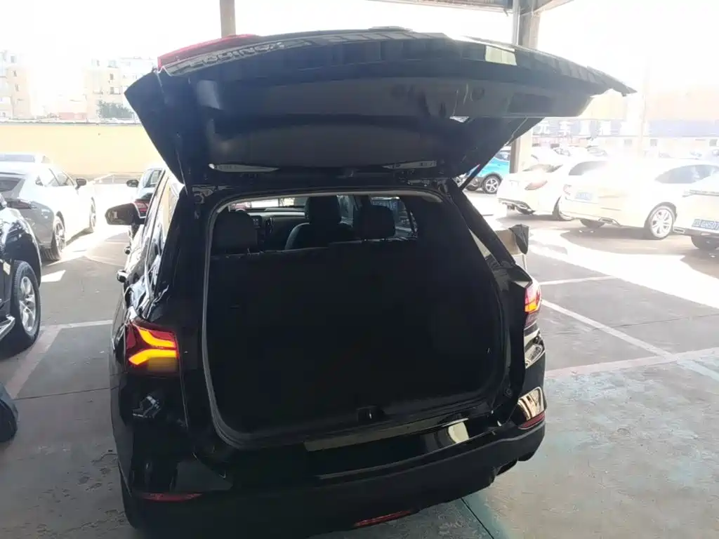 Chevrolet Equinox — миниатюра 19